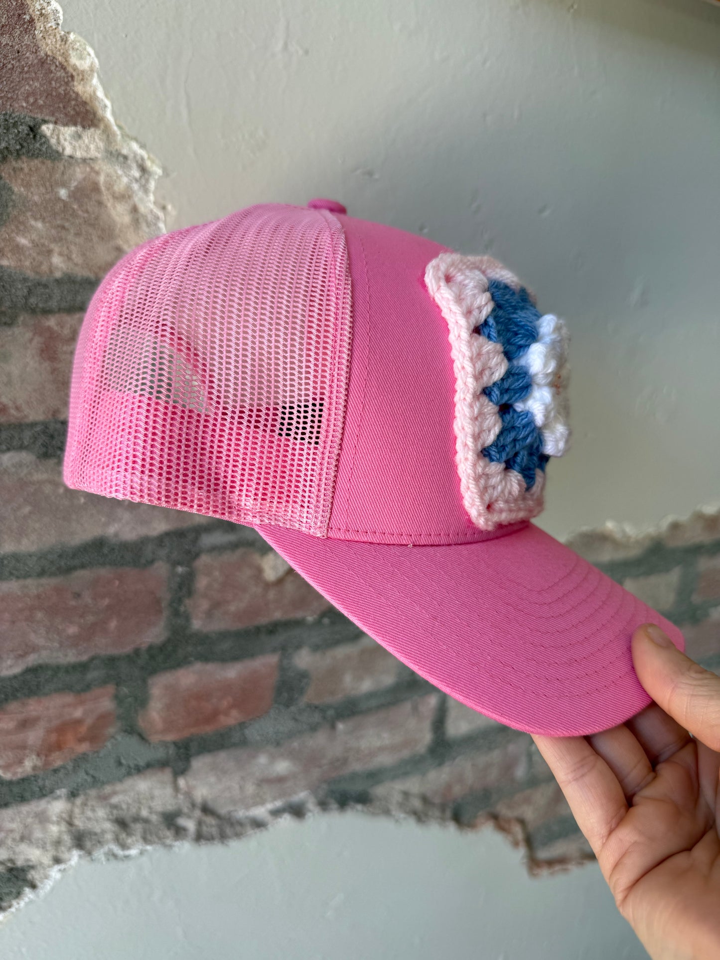 Granny Square Trucker Hat with White Daisy (Pink)