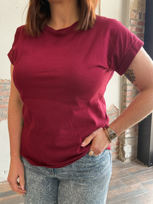 Keep It Classic Everyday Tee in Cabernet