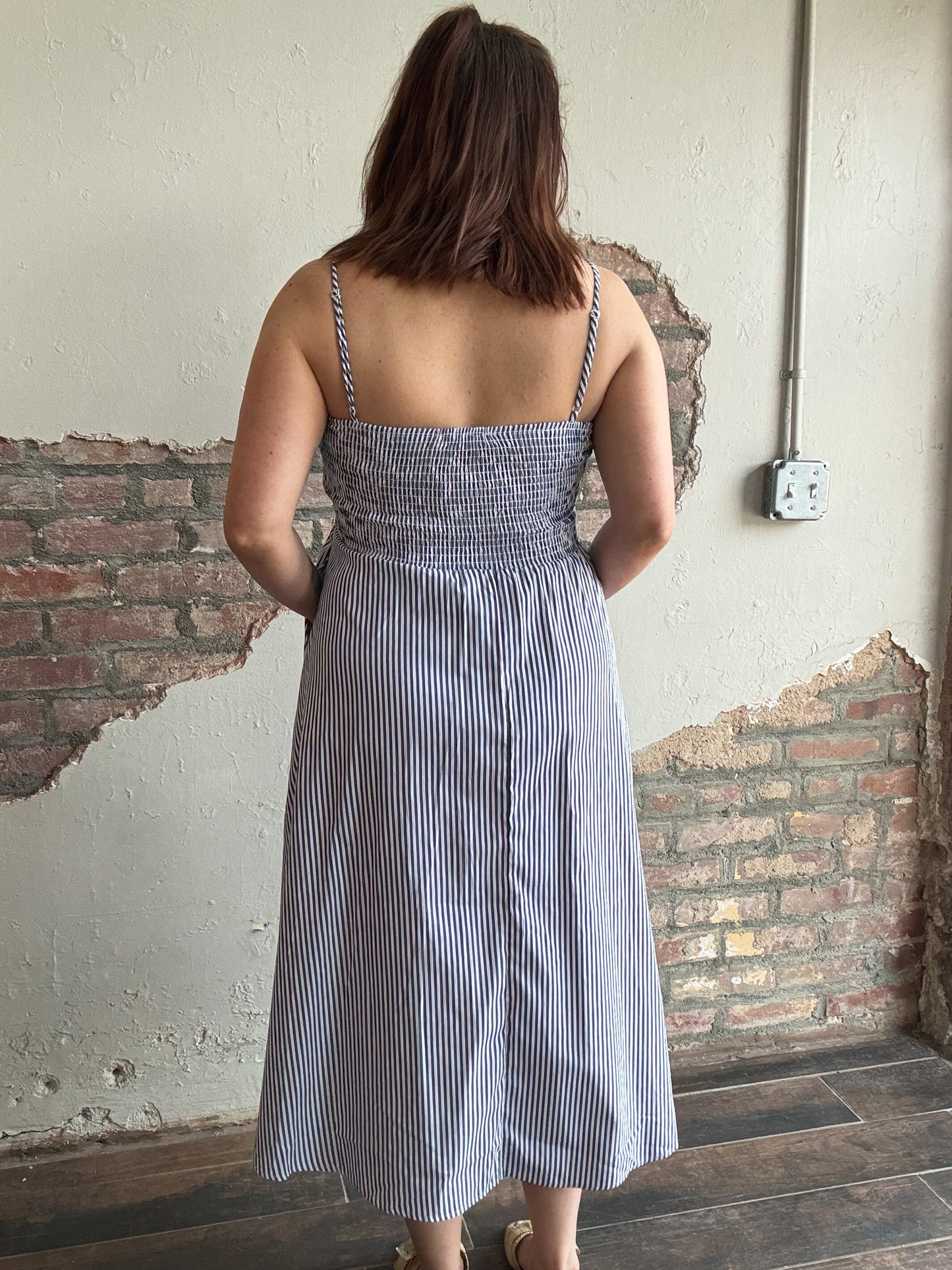 Everyday Breeze Midi Dress in Navy