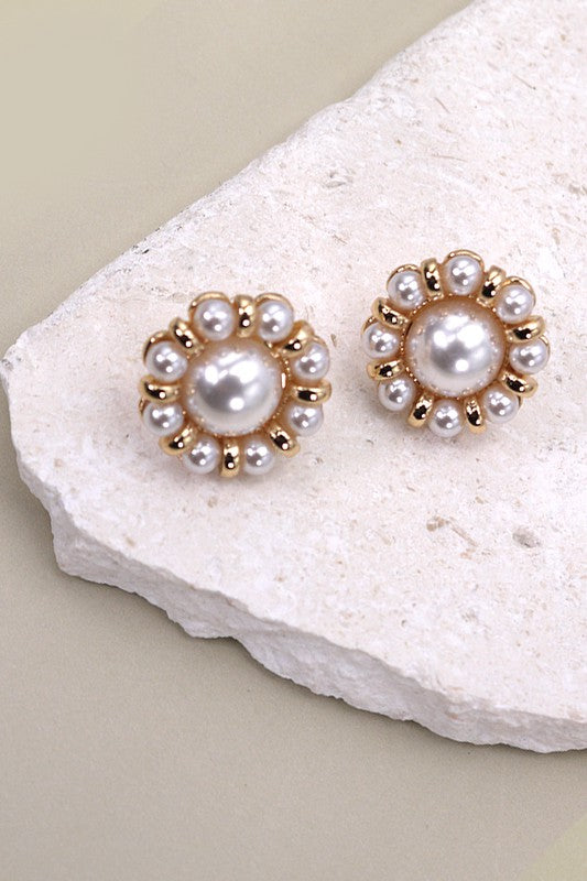 Flower Pearl Stud Earrings
