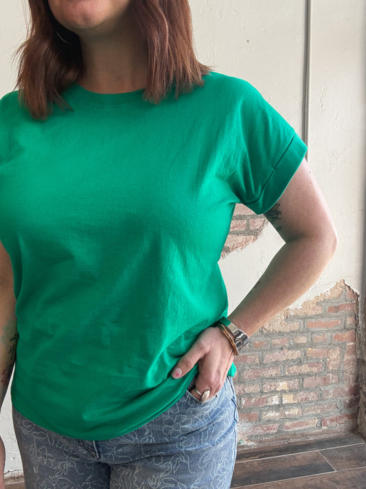 Keep it Classic Everyday Tee in Kelly Green