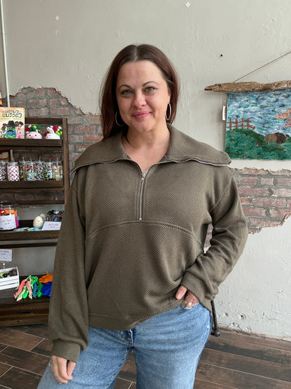 Cozy Days Zip Pullover in Olive