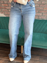 Load image into Gallery viewer, Leena Wide Leg Jeans
