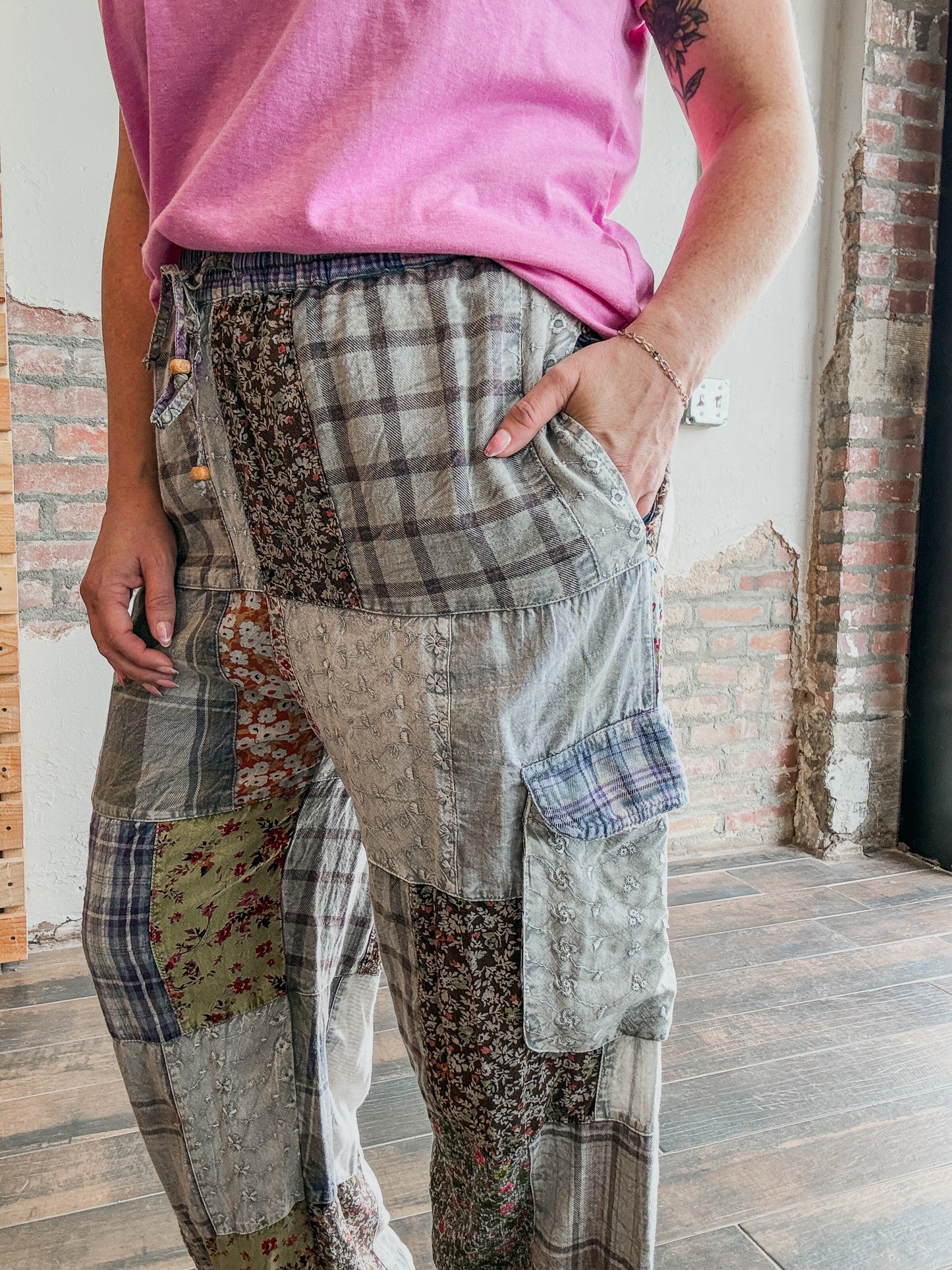 Patch Me if You Can Cargo Pants in Grey