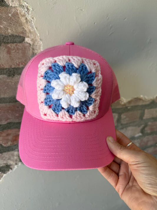 Granny Square Trucker Hat with White Daisy (Pink)