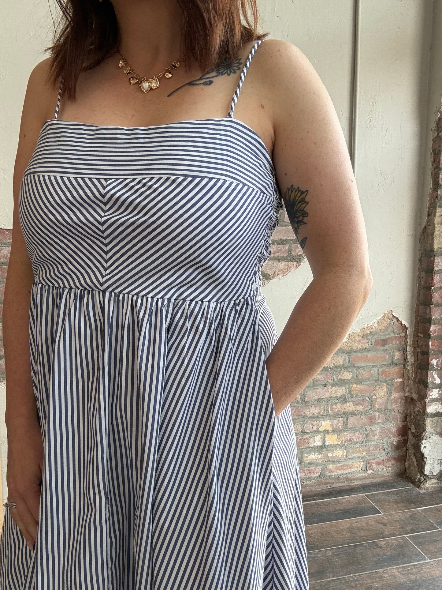 Everyday Breeze Midi Dress in Navy