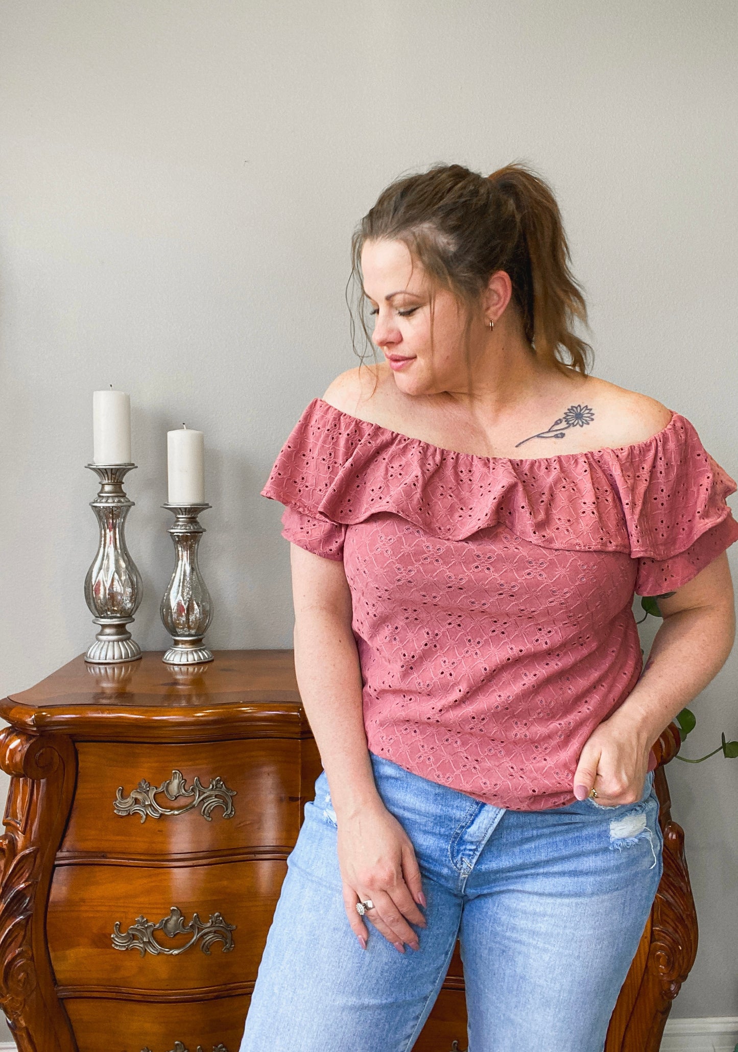 Willow Eyelet Off the Shoulder Top (Mauve)