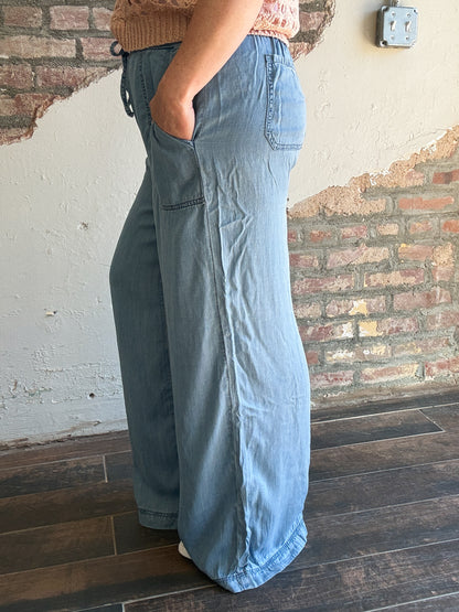 Laid-Back Tencel Pants