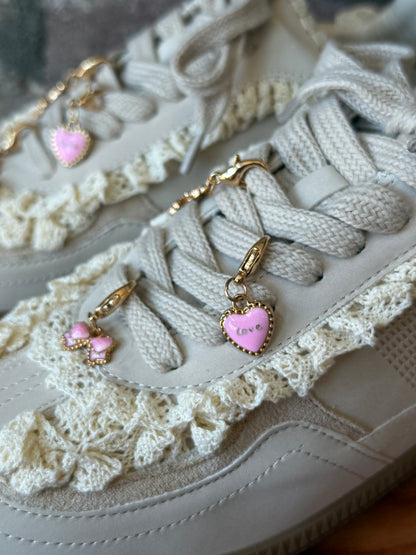 Nova Lace Sneakers