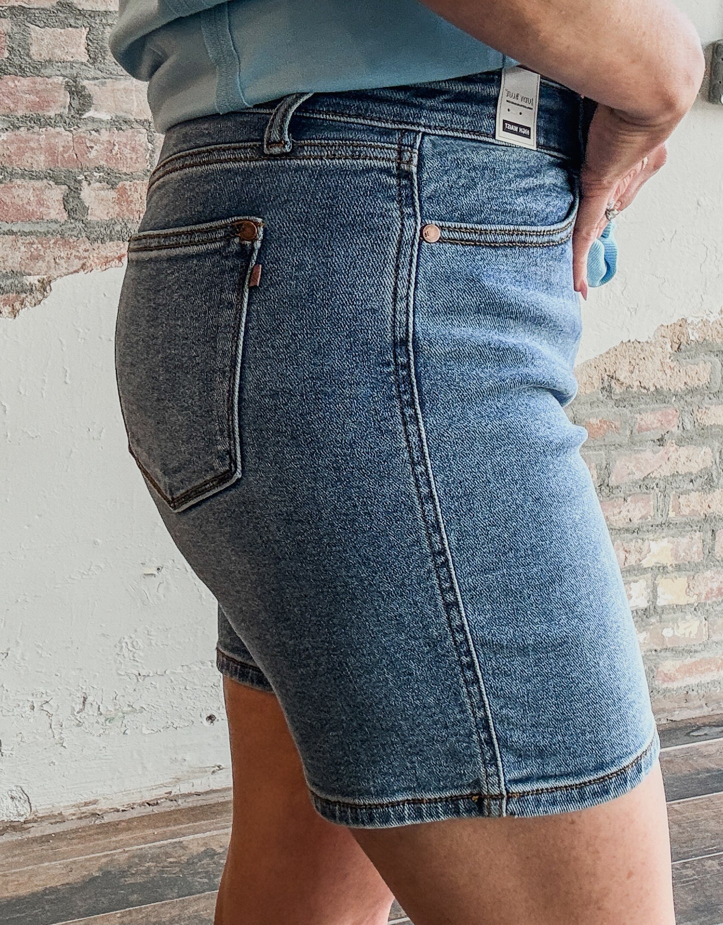 Mid Length Dad Shorts - Judy Blue