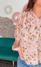 Load image into Gallery viewer, Delilah Floral Blouse in Dusty Pink
