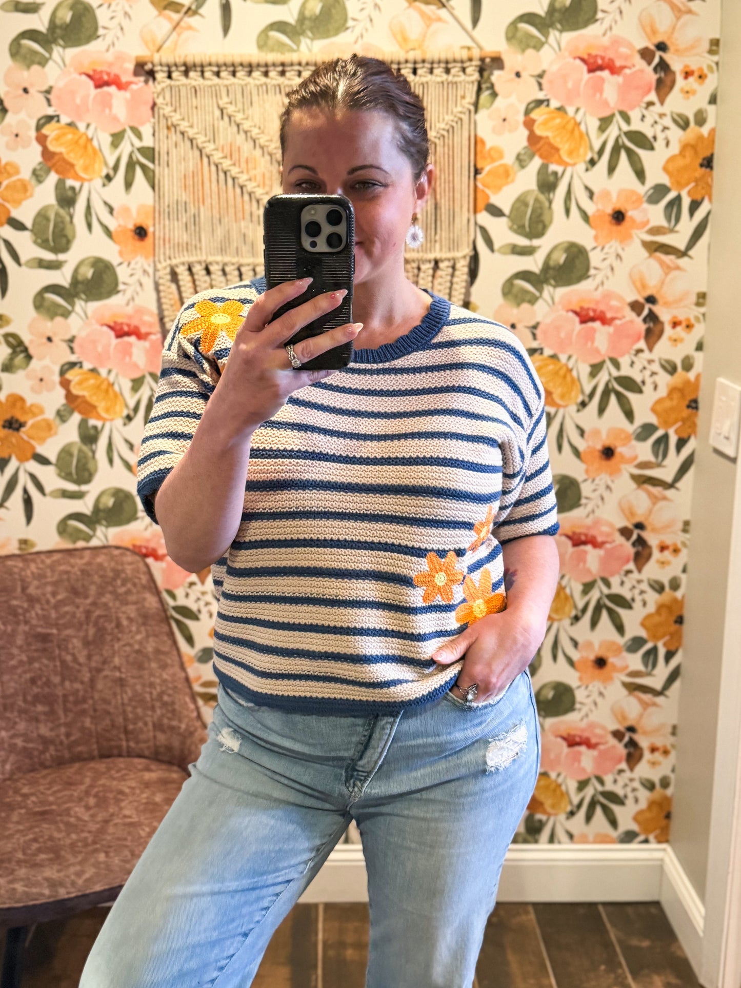 The Daisy Wave Top