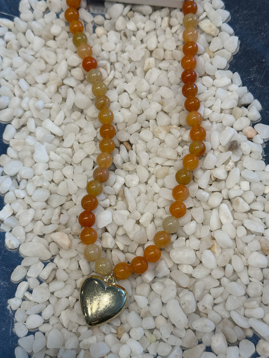 NATURAL STONE HEART CHARM NECKLACE