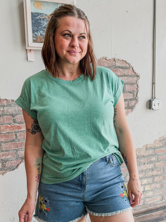 Everyday Basic Tee in Kelly Green