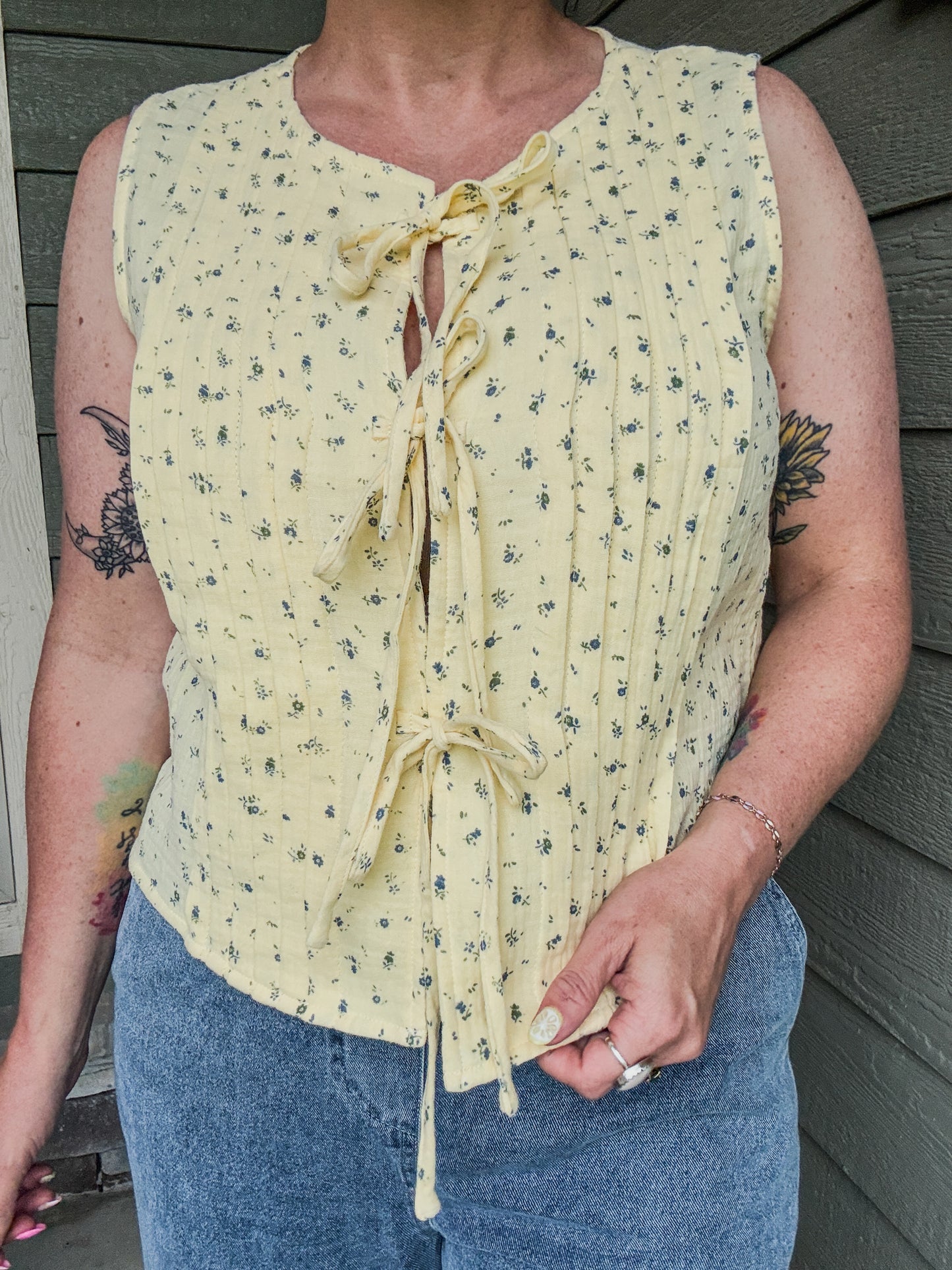Sunny Meadow Top in Lemon
