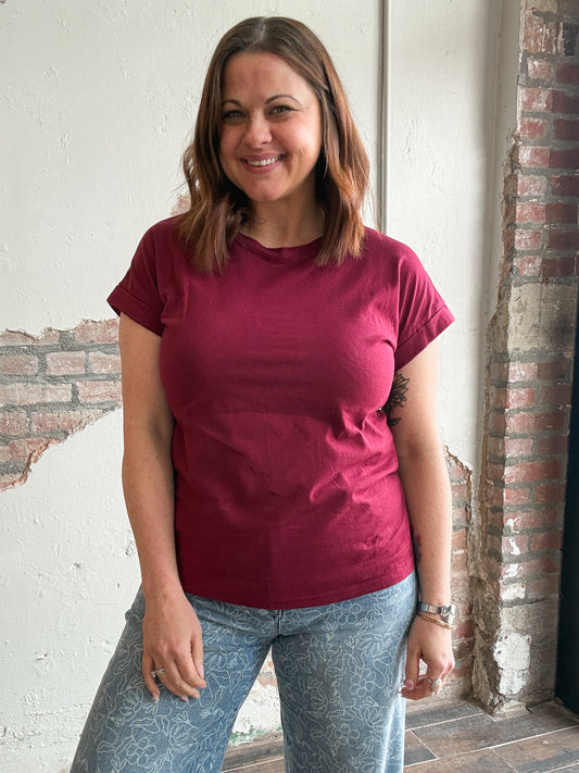 Keep It Classic Everyday Tee in Cabernet