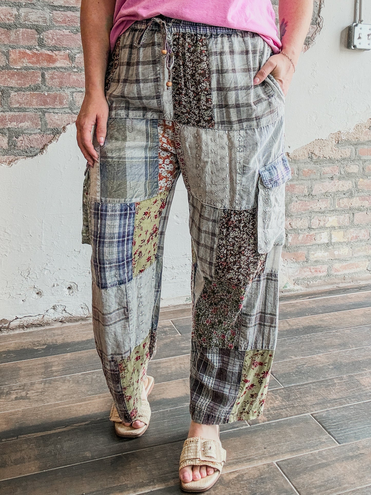 Patch Me if You Can Cargo Pants in Grey