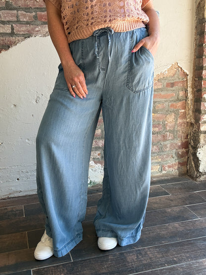 Laid-Back Tencel Pants