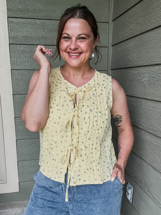 Sunny Meadow Top in Lemon