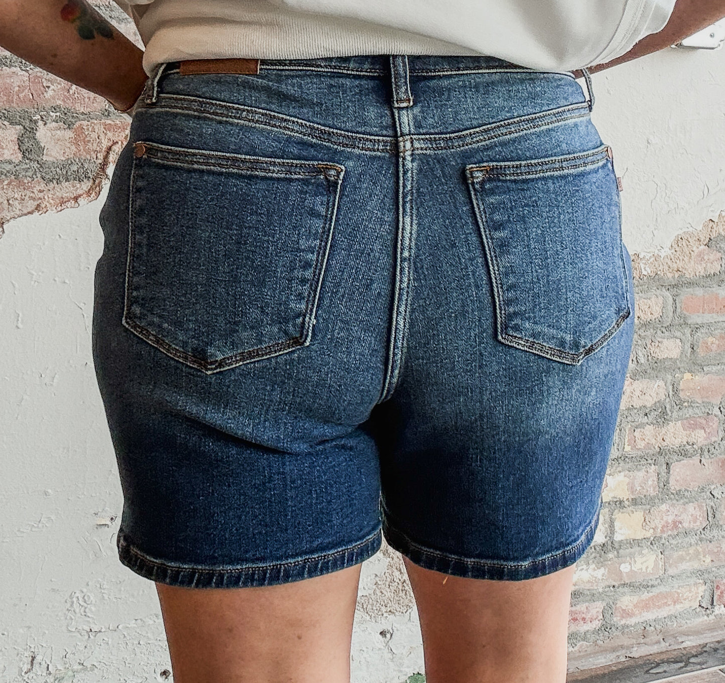 Mid Length Dad Shorts - Judy Blue