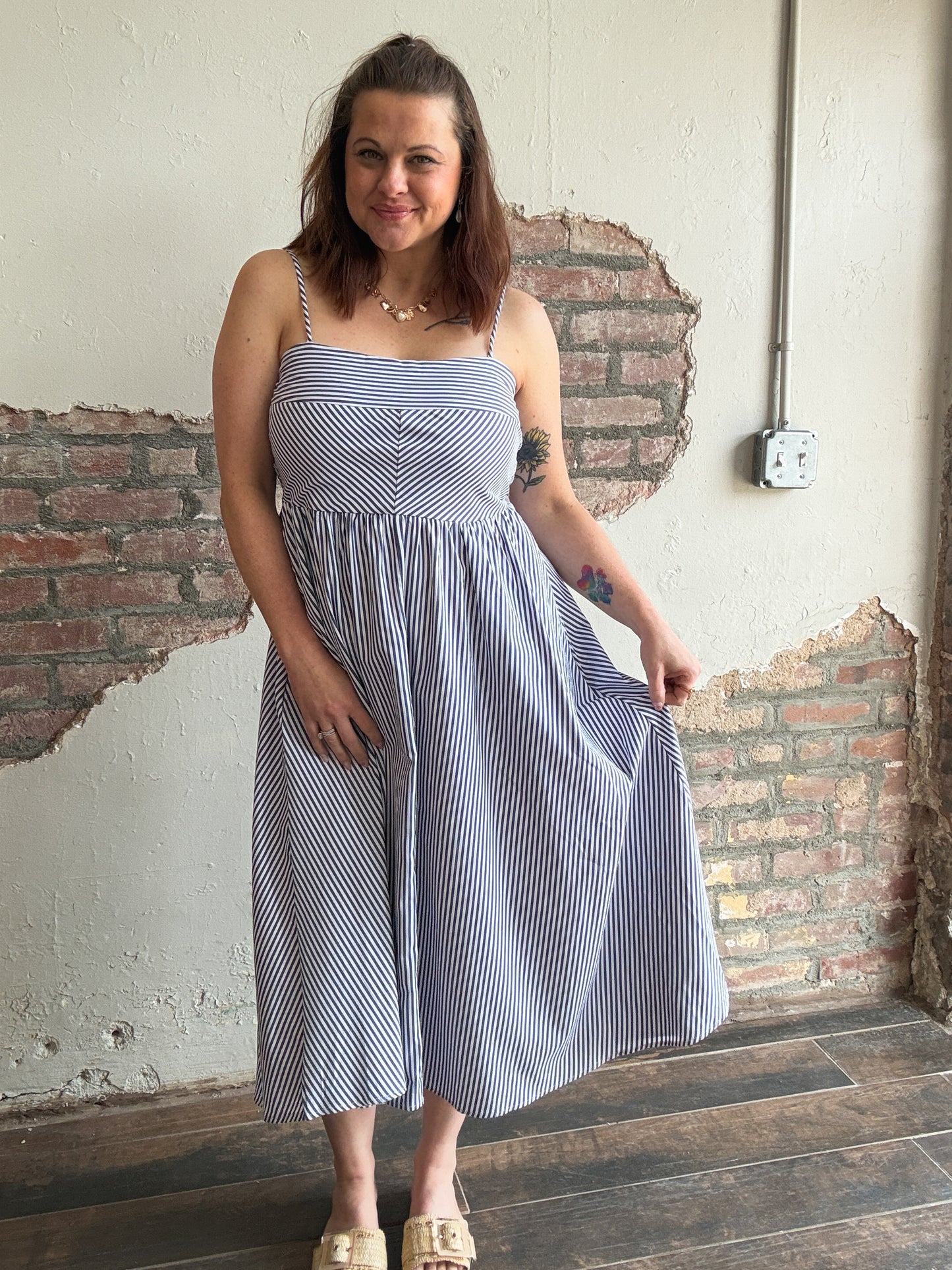 Everyday Breeze Midi Dress in Navy