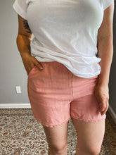 Load image into Gallery viewer, Jackie Frayed Hem Shorts
