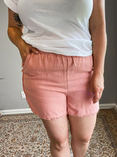 Load image into Gallery viewer, Jackie Frayed Hem Shorts
